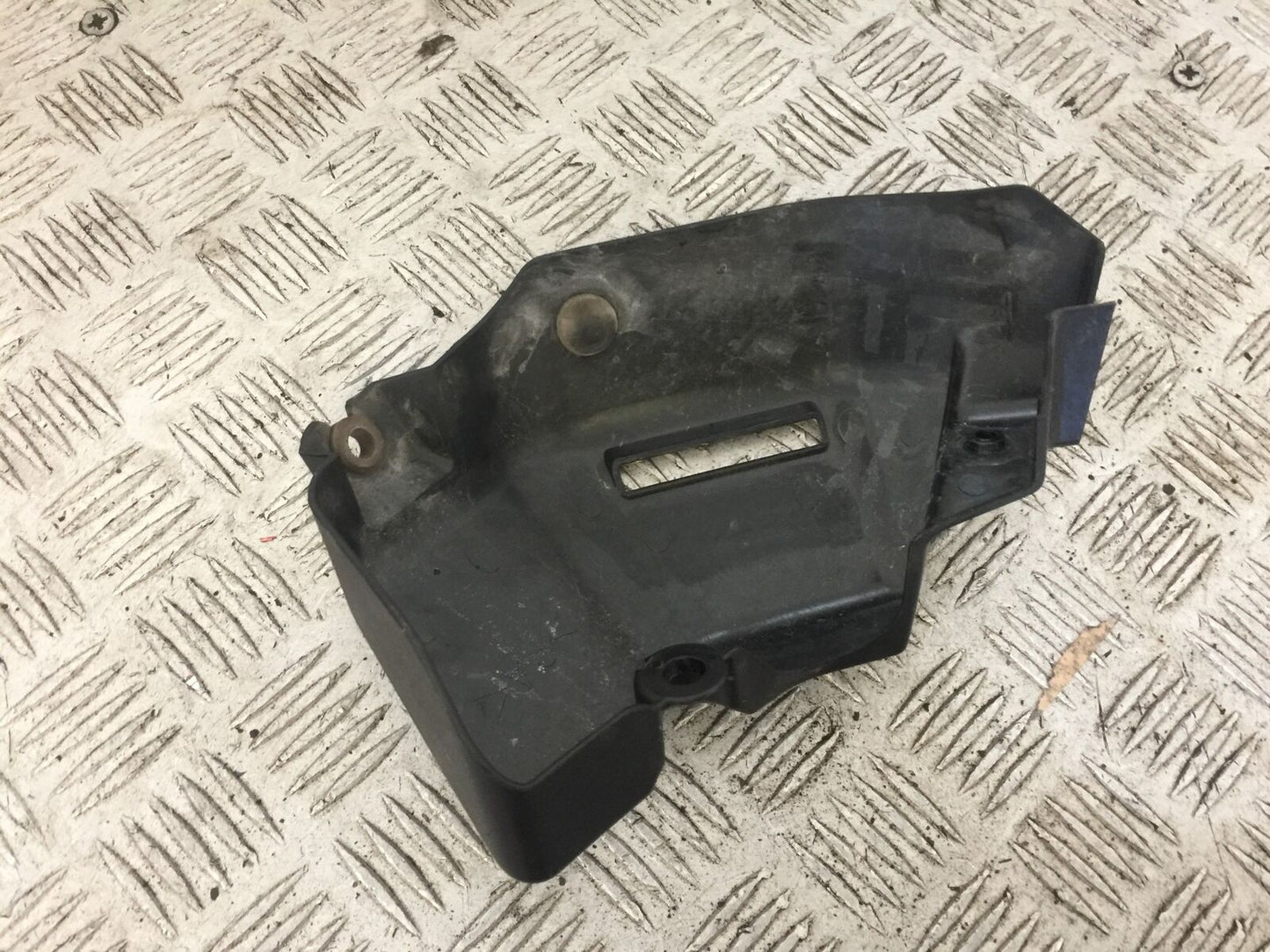 YAMAHA MT09 MT-09 COOLANT BOTTLE INFILL PANEL YEAR 2019 (STOCK 730)