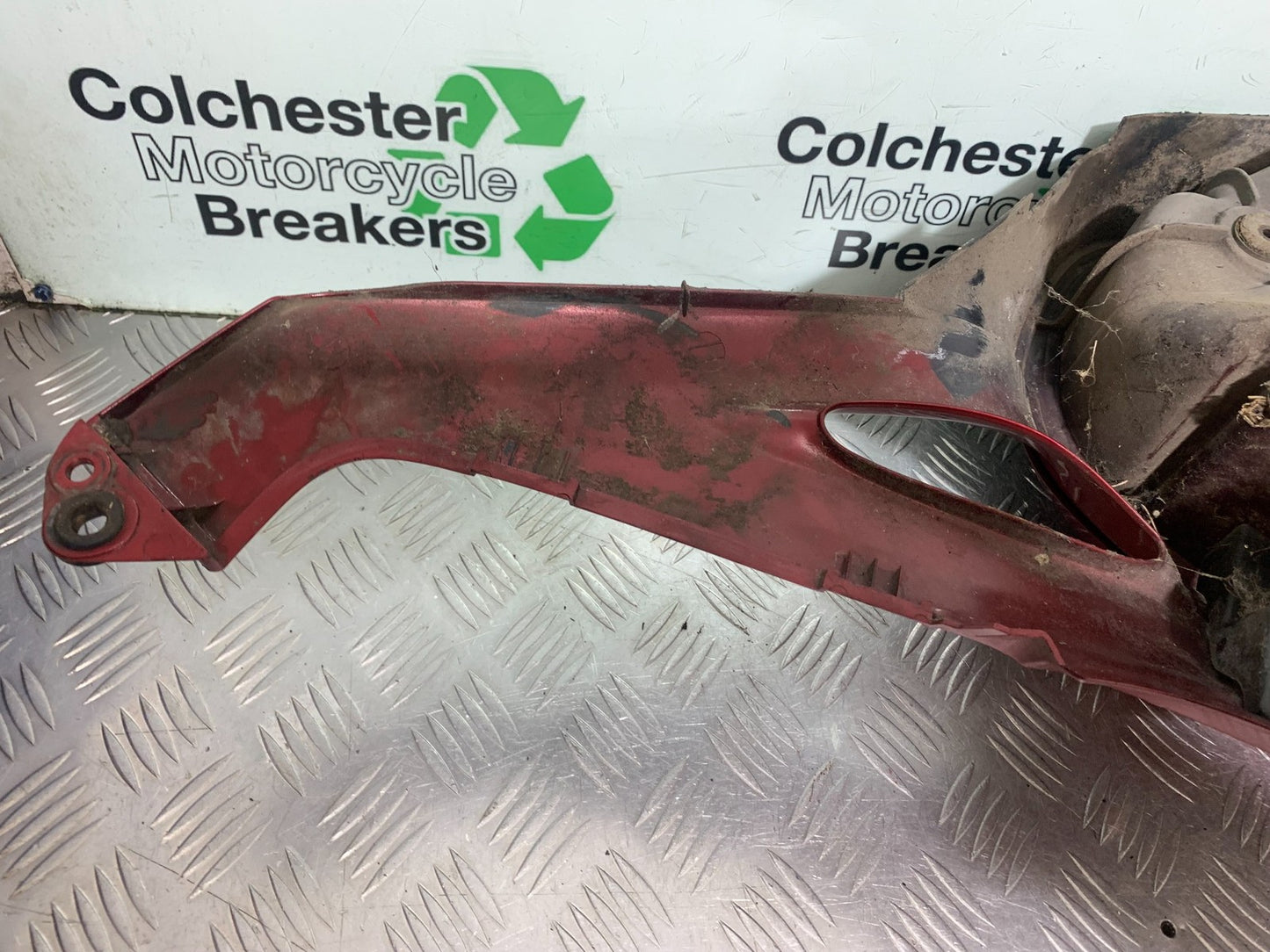 HONDA NT650 V DEAUVILLE LEFT PANNIER YEAR 1999 (CMB1268)