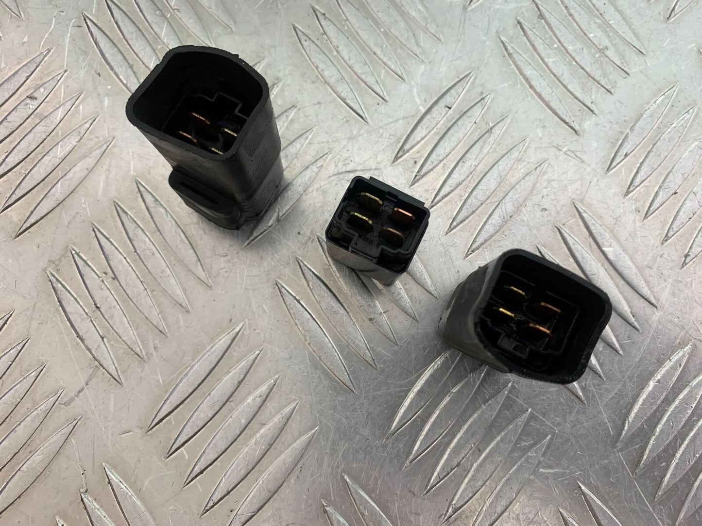 KAWASAKI ZX12R ZX12 RELAYS YEAR 2000-01 (CMB1038)