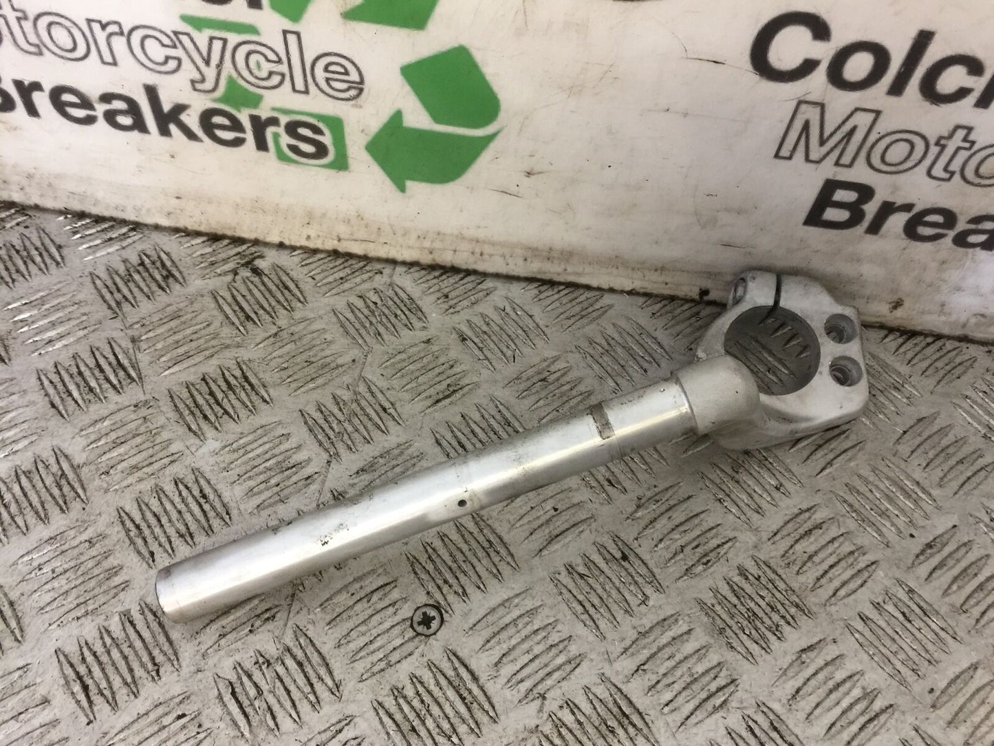 TRIUMPH 955i SPRINT ST LEFT BAR YEAR 1999-2004 (STOCK 735)