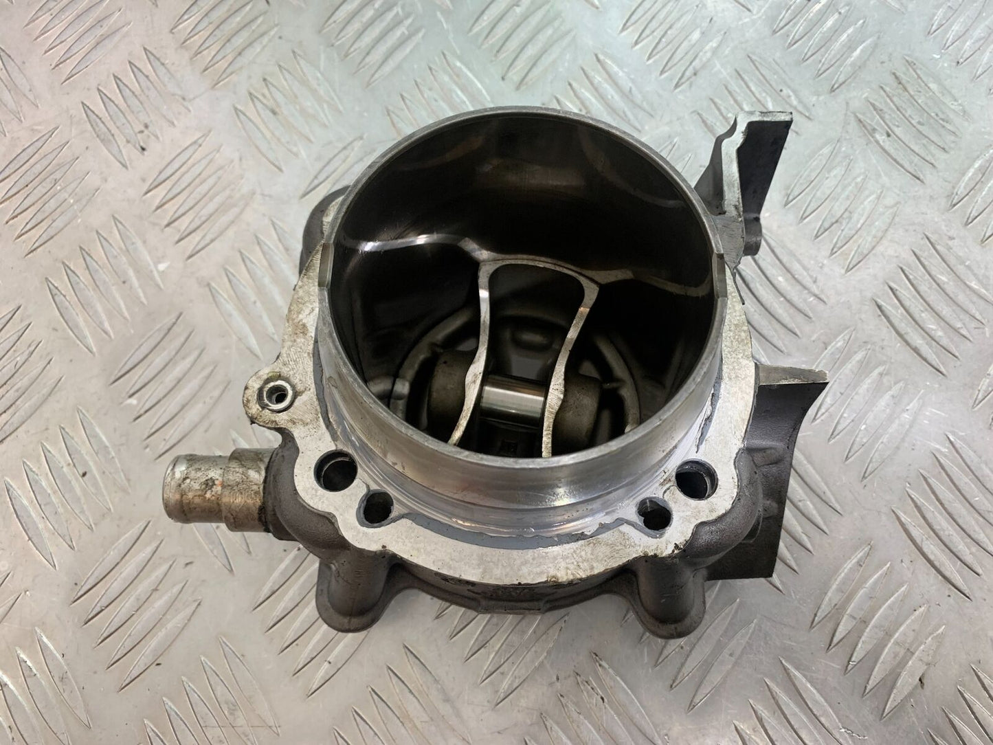 DUCATI STREETFIGHTER 848 FRONT BARREL AND PISTON YEAR 2011-2016 (CMB1050)