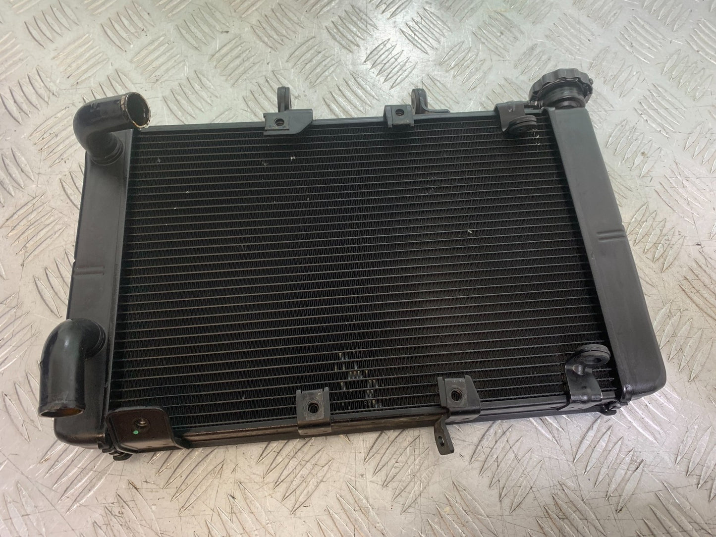 TRIUMPH TRIDENT 660 RADIATOR YEAR 2021-2024 (CMB1295)