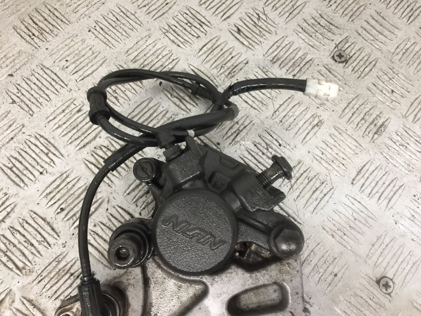 YAMAHA MT09 MT-09 REAR BRAKE CALIPER YEAR 2018 (STOCK 906)