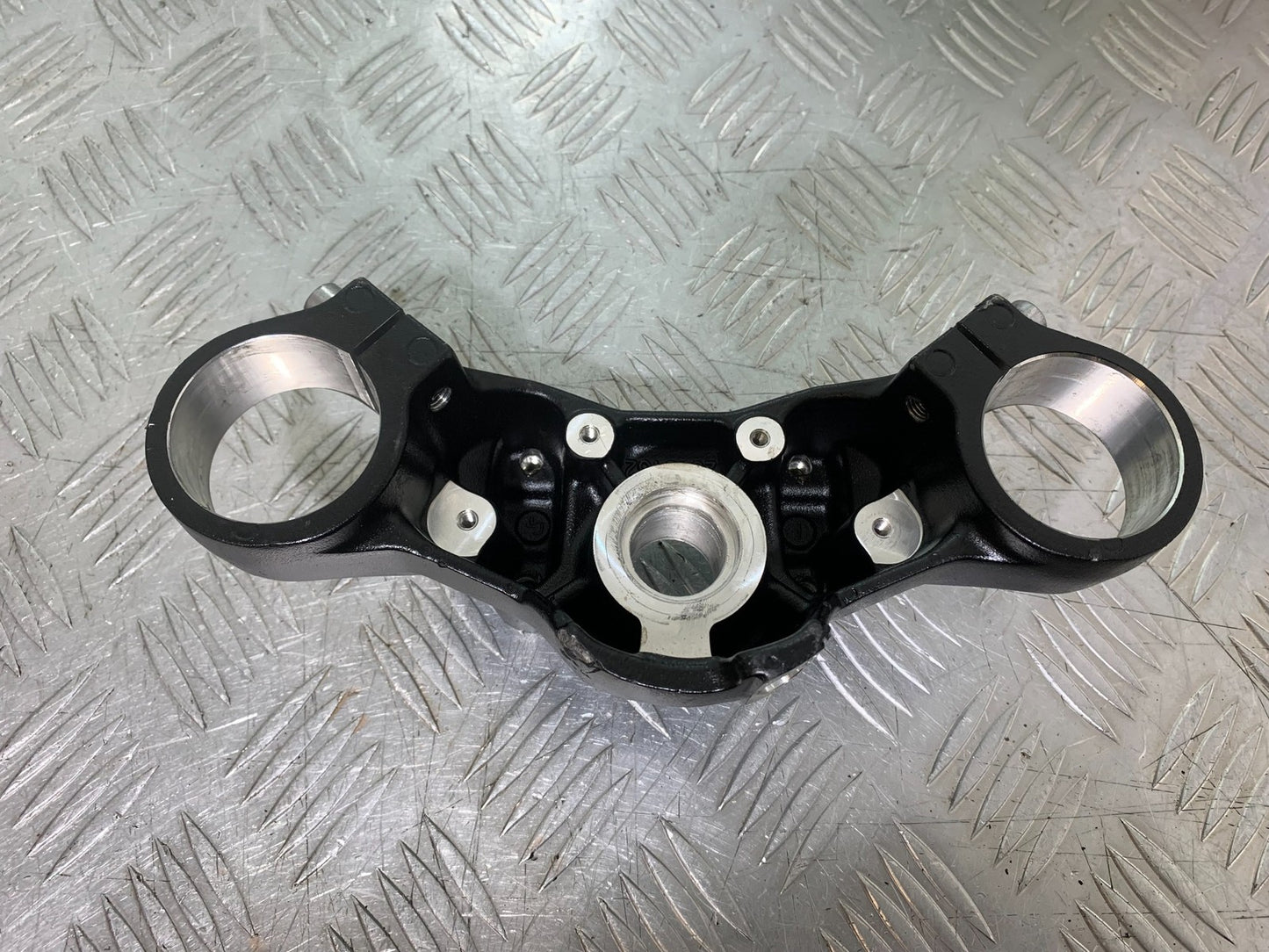 TRIUMPH TRIDENT 660 TOP YOKE YEAR 2021-2024 (CMB1295)