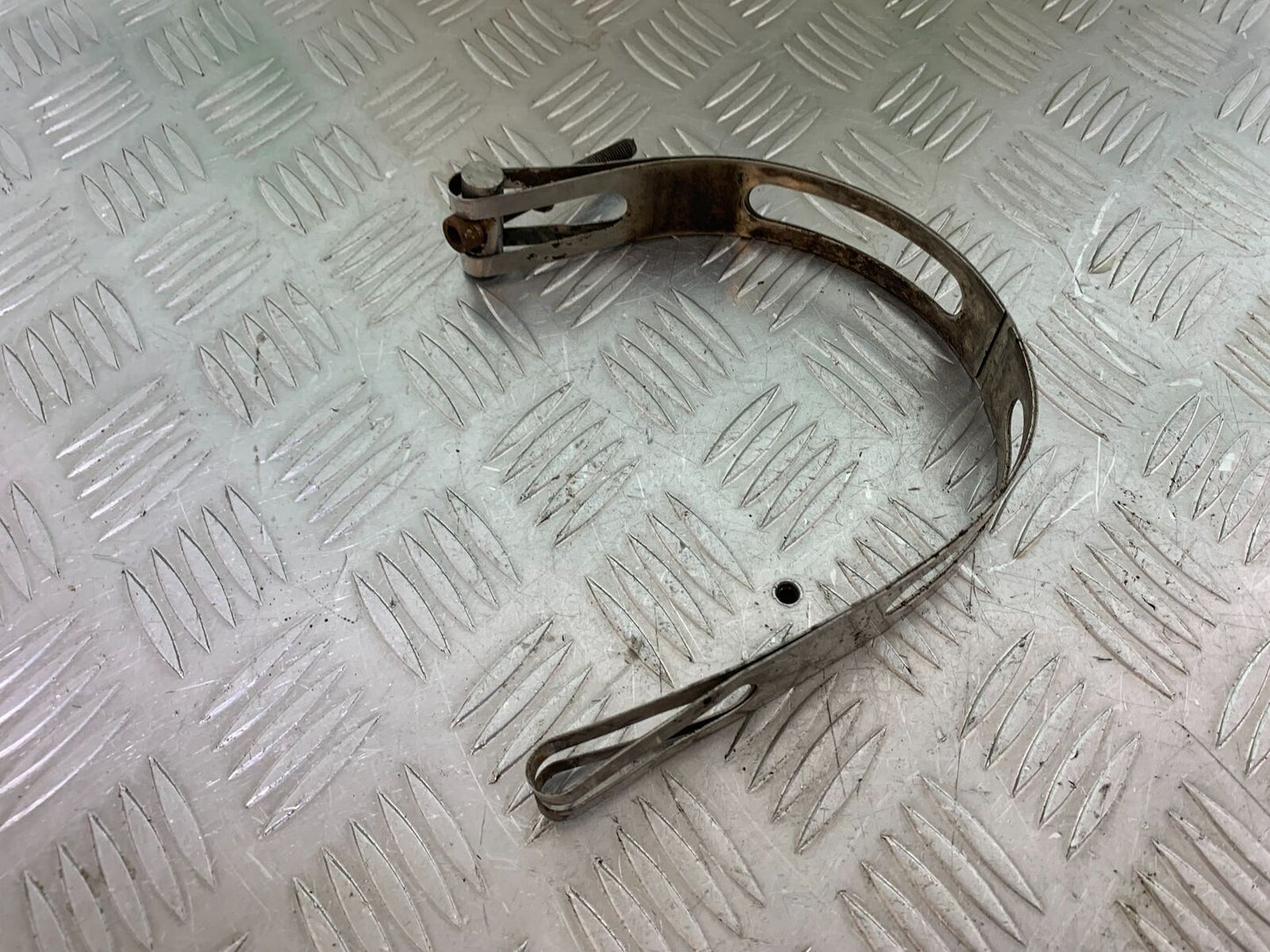 PIAGGIO X EVO 400 EXHAUST STRAP YEAR 2007-2011 (CMB1069)