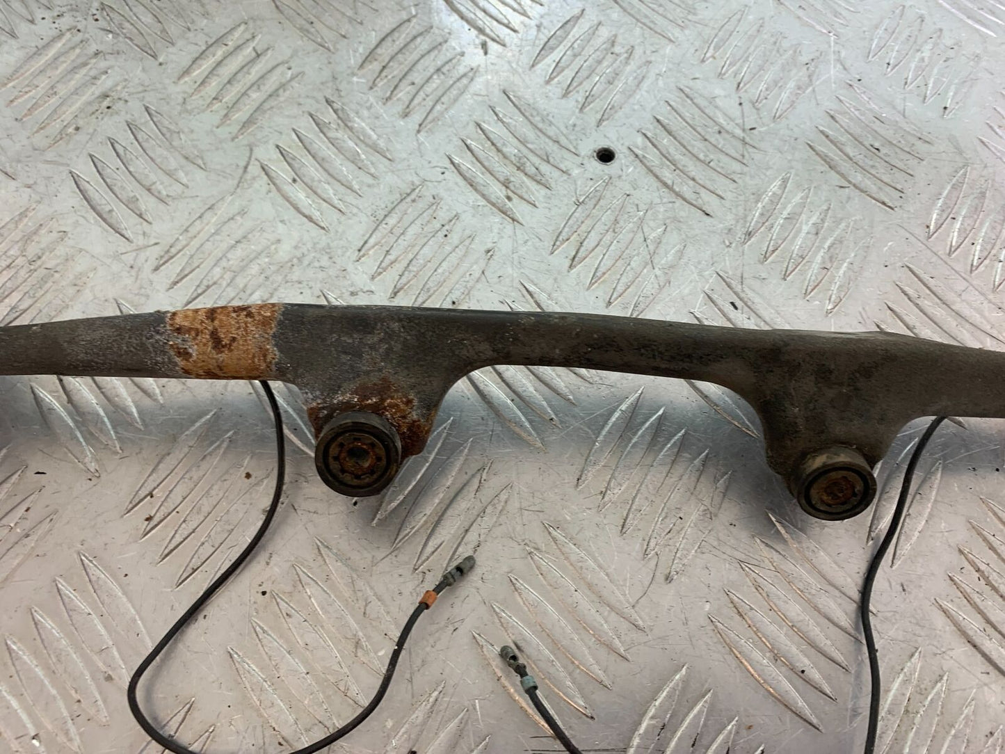 HONDA CX500 CX 500 FRONT INDICATORS AND BRACKET YEAR 1978-81 (CMB1079)