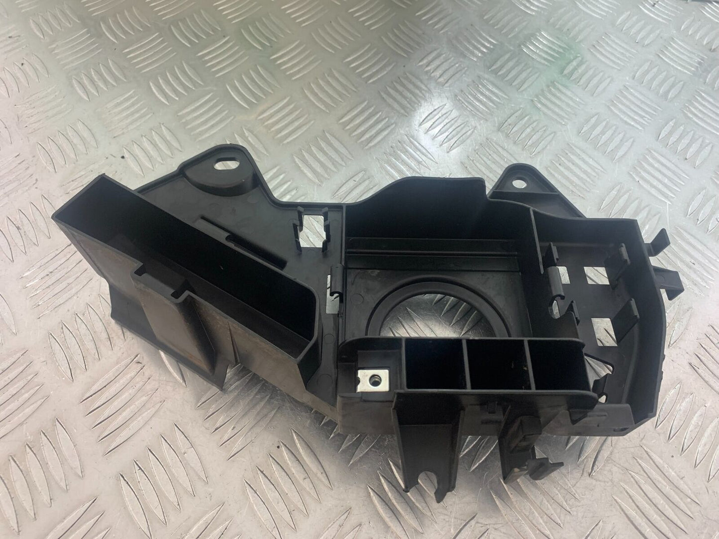 YAMAHA YS125 YS 125 BATTER BOX YEAR 2017-2021 (CMB1053)