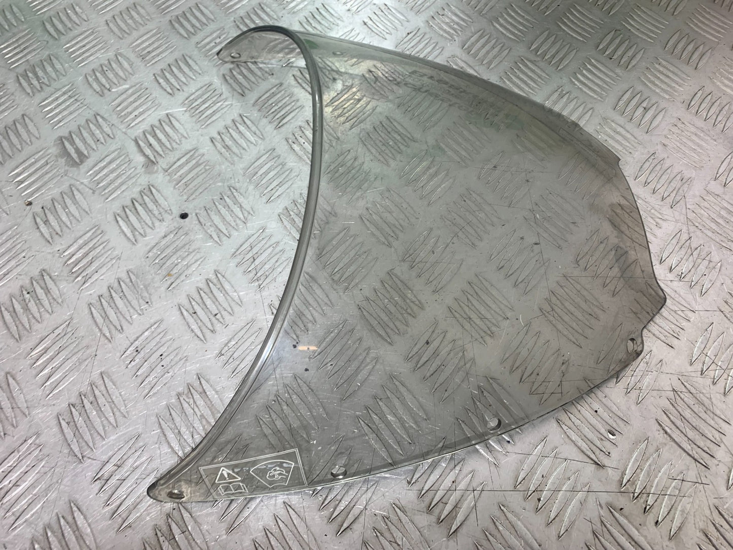 TRIUMPH 955i SPRINT ST SCREEN 1999-2004 (CMB1176)