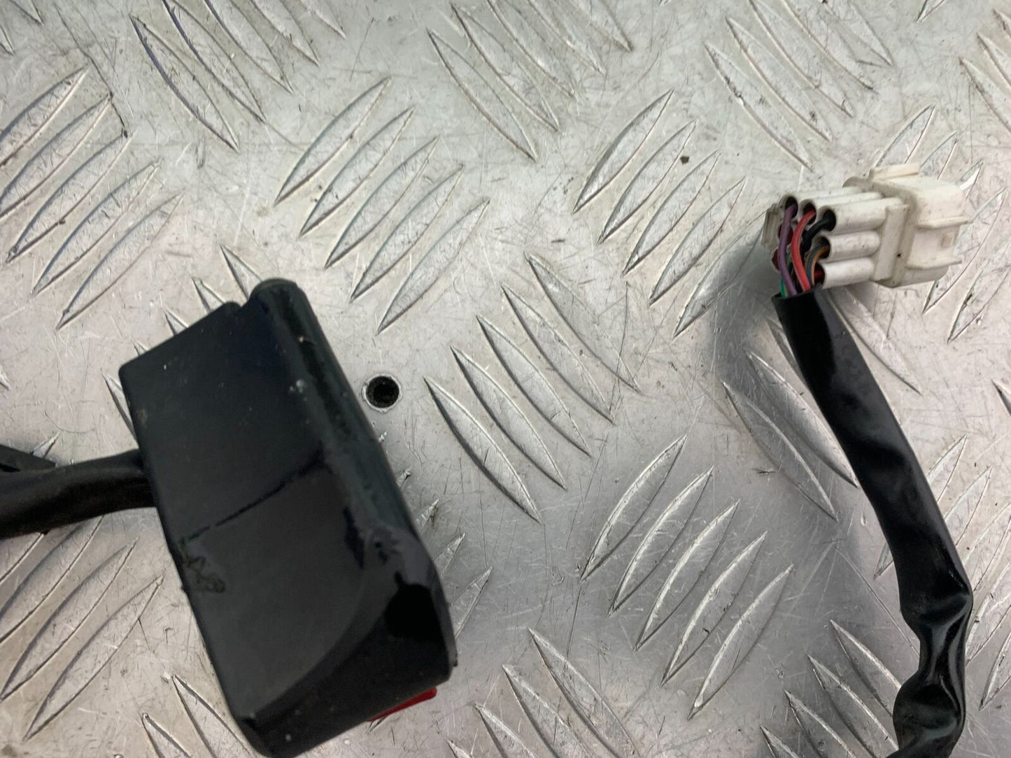 BENELLI LEONCINO 500 TRIAL RIGHT SWITCH GEAR YEAR 2020 (CMB1106)