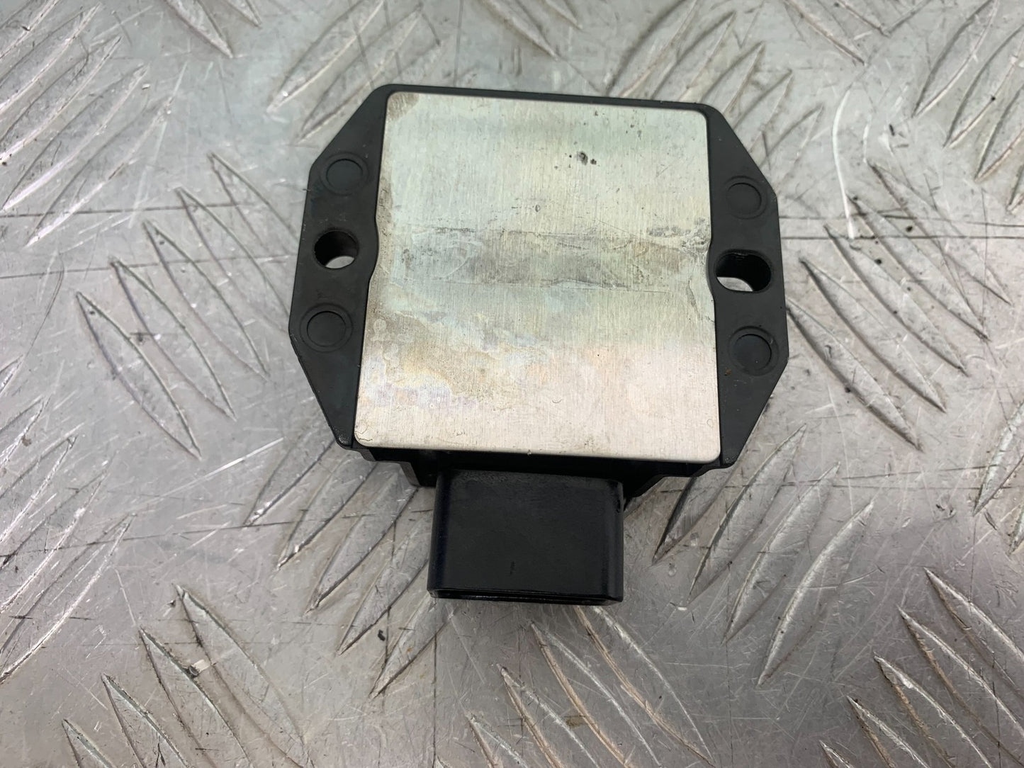YAMAHA XSR900 XSR 900 REGULATOR YEAR 2022-2024 (CMB1215)