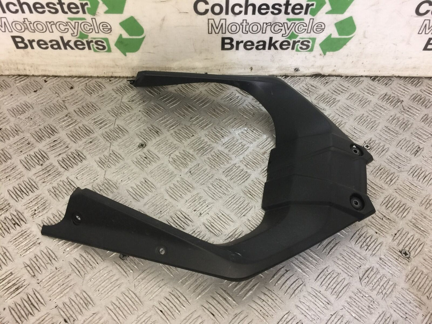 YAMAHA MT09 MT-09 TRACER TANK INFILL PANEL YEAR 2017 (STOCK 663)