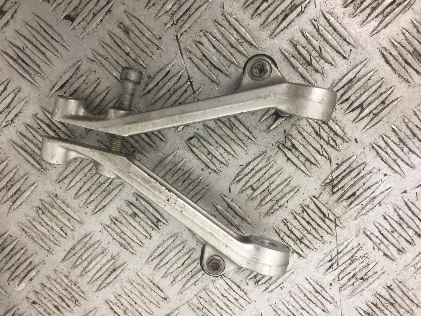 KTM 640 LC4-E ENDURO ENGINE BRACKETS YEAR 2001