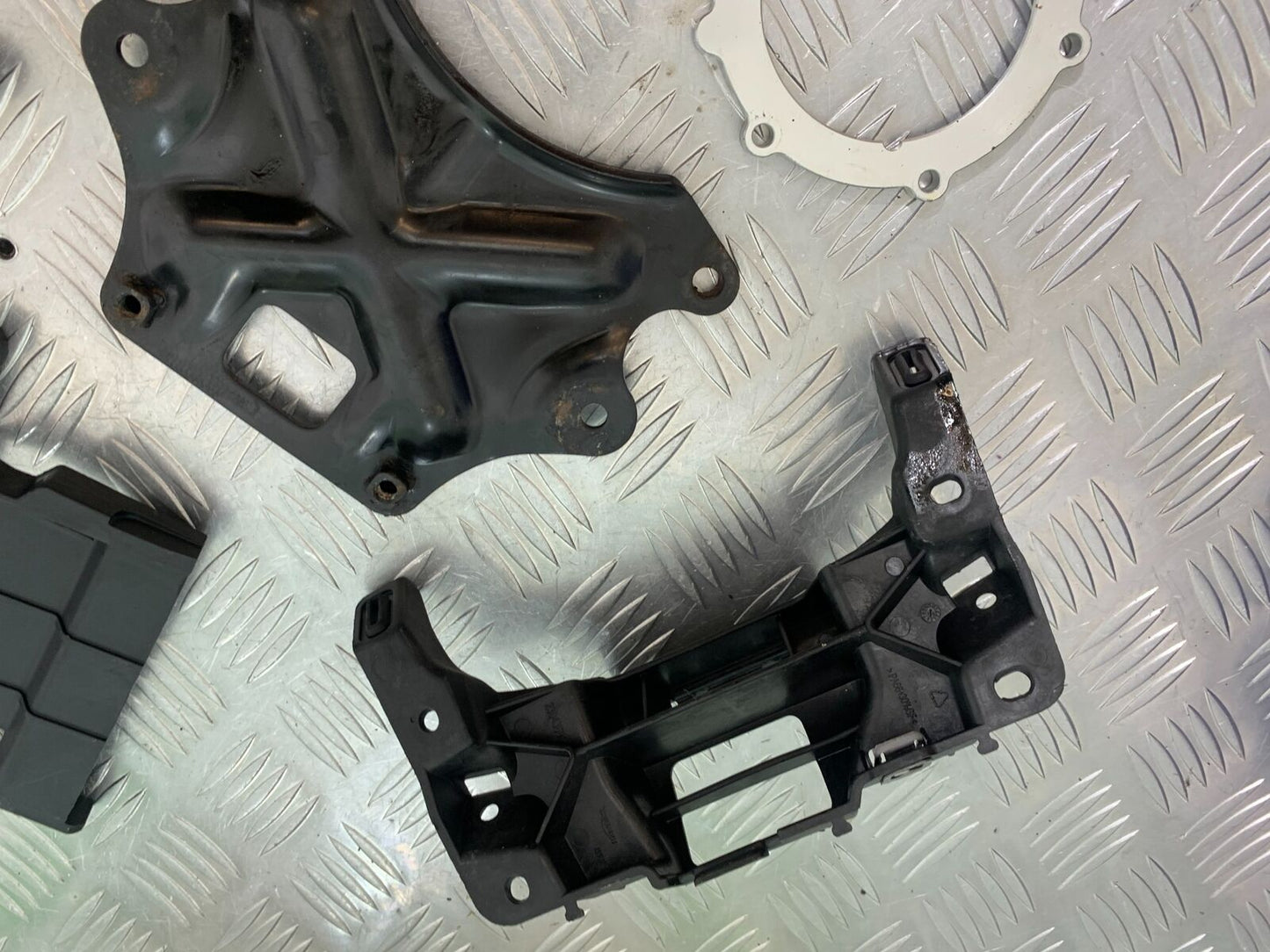 TRIUMPH TIGER 800 XC BRACKETS INFILLS YEAR 2011-2014 (CMB1022)