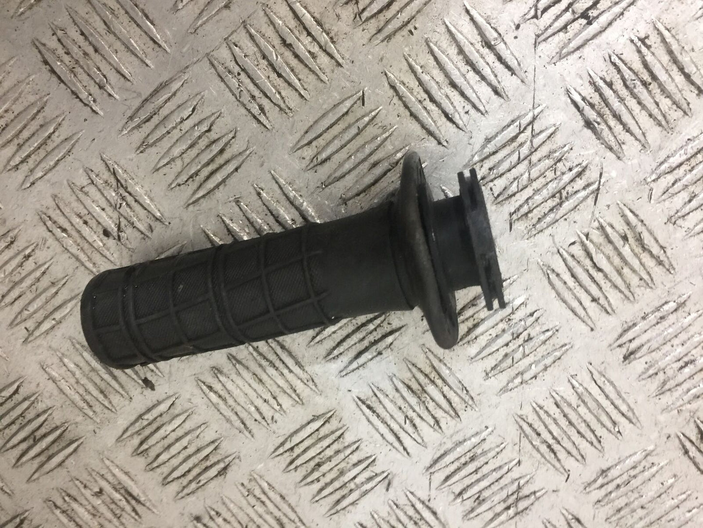 KTM 640 LC4-E ENDURO THROTTLE TWIST GRIP YEAR 2001