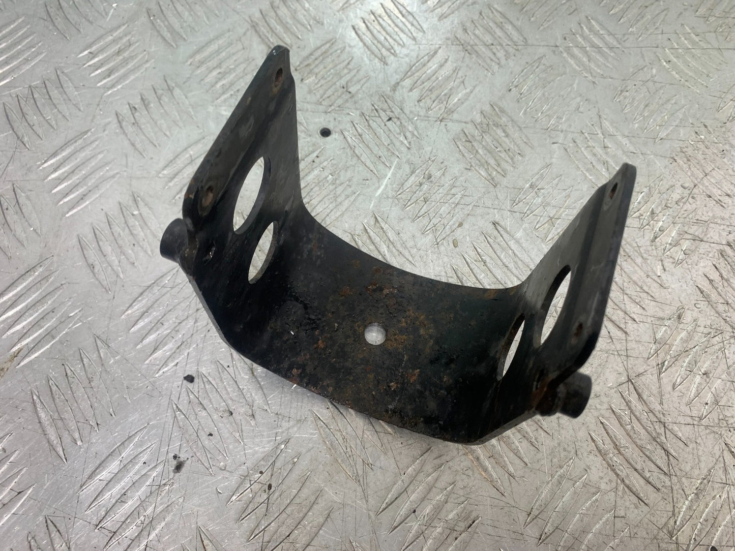 APRILIA 650 PAGASO STRADA FRONT MUDGUARD BRACE YEAR 2005-2010 (CMB1260)