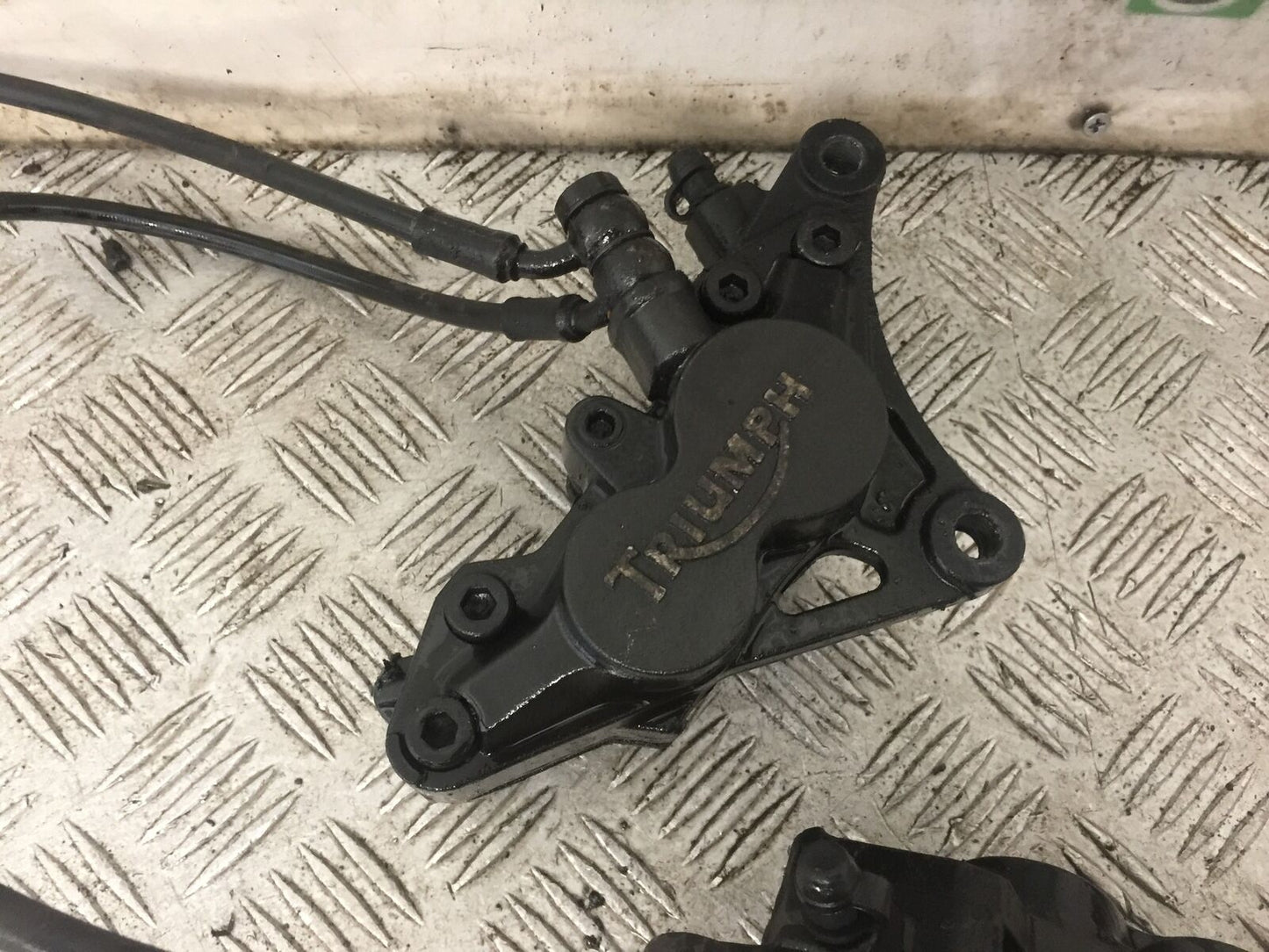 TRIUMPH 1050 SPRINT FRONT BRAKE CALIPERS YEAR 2004-2007 (STOCK 888)
