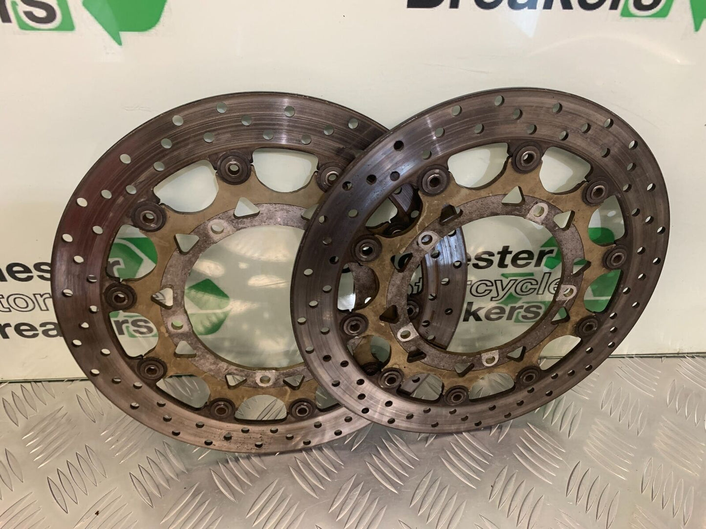 YAMAHA YZF R1 5VY FRONT BRAKE DISCS YEAR 2004-2006 (STOCK 953)