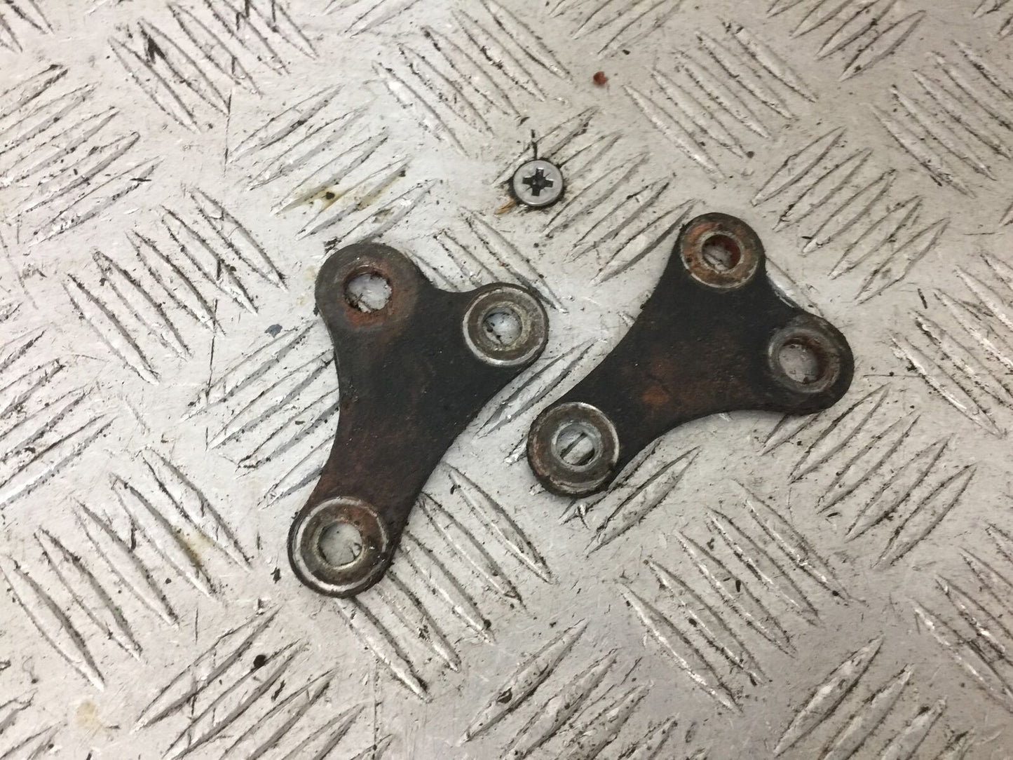 KTM400 KTM 400 LC4-E ENGINE BRACKETS YEAR 2000 (STOCK 898)