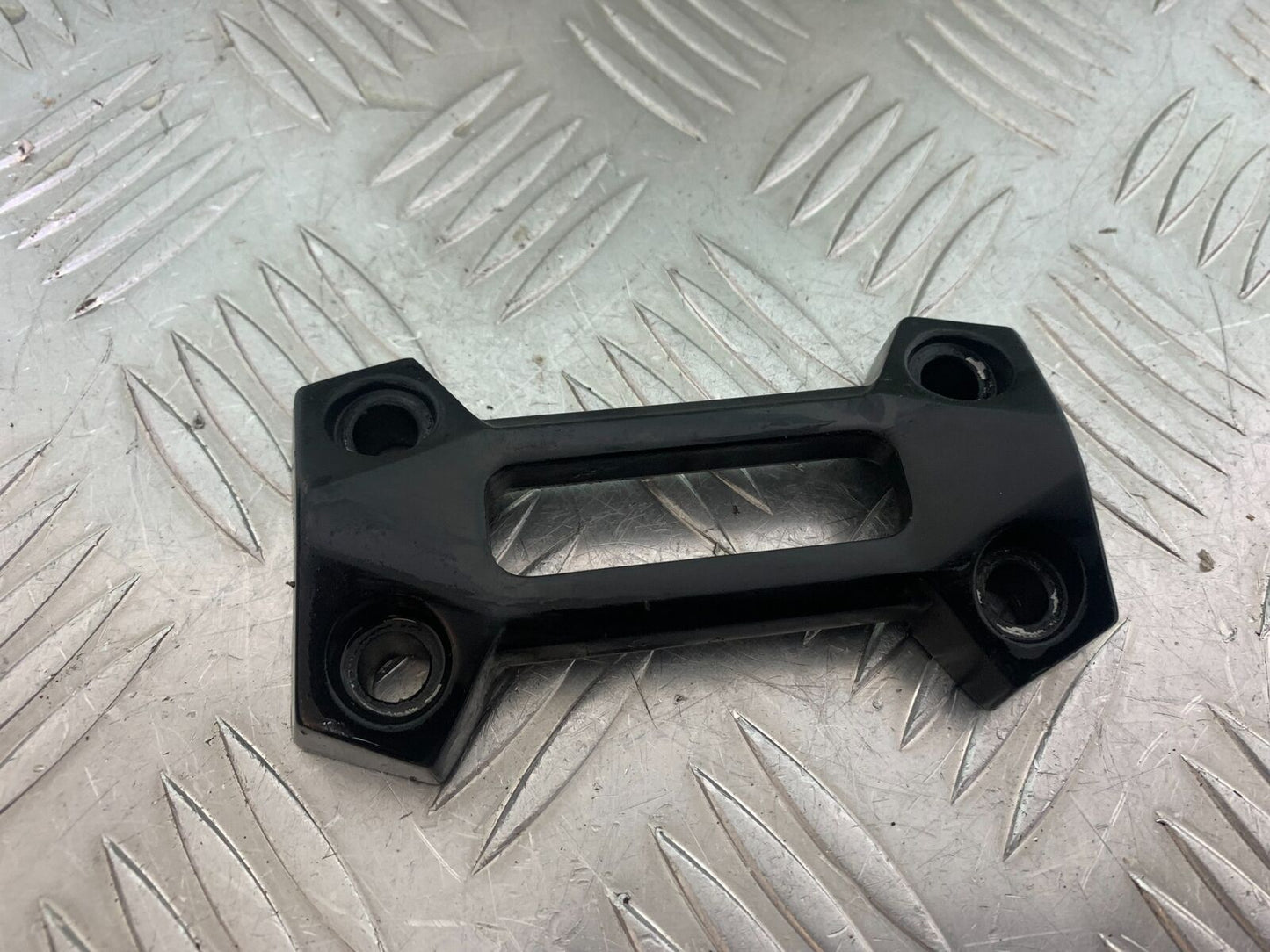 KAWASAKI Z300 ER300 HANDLEBAR CLAMP YEAR 2016-2018 (CMB1056)