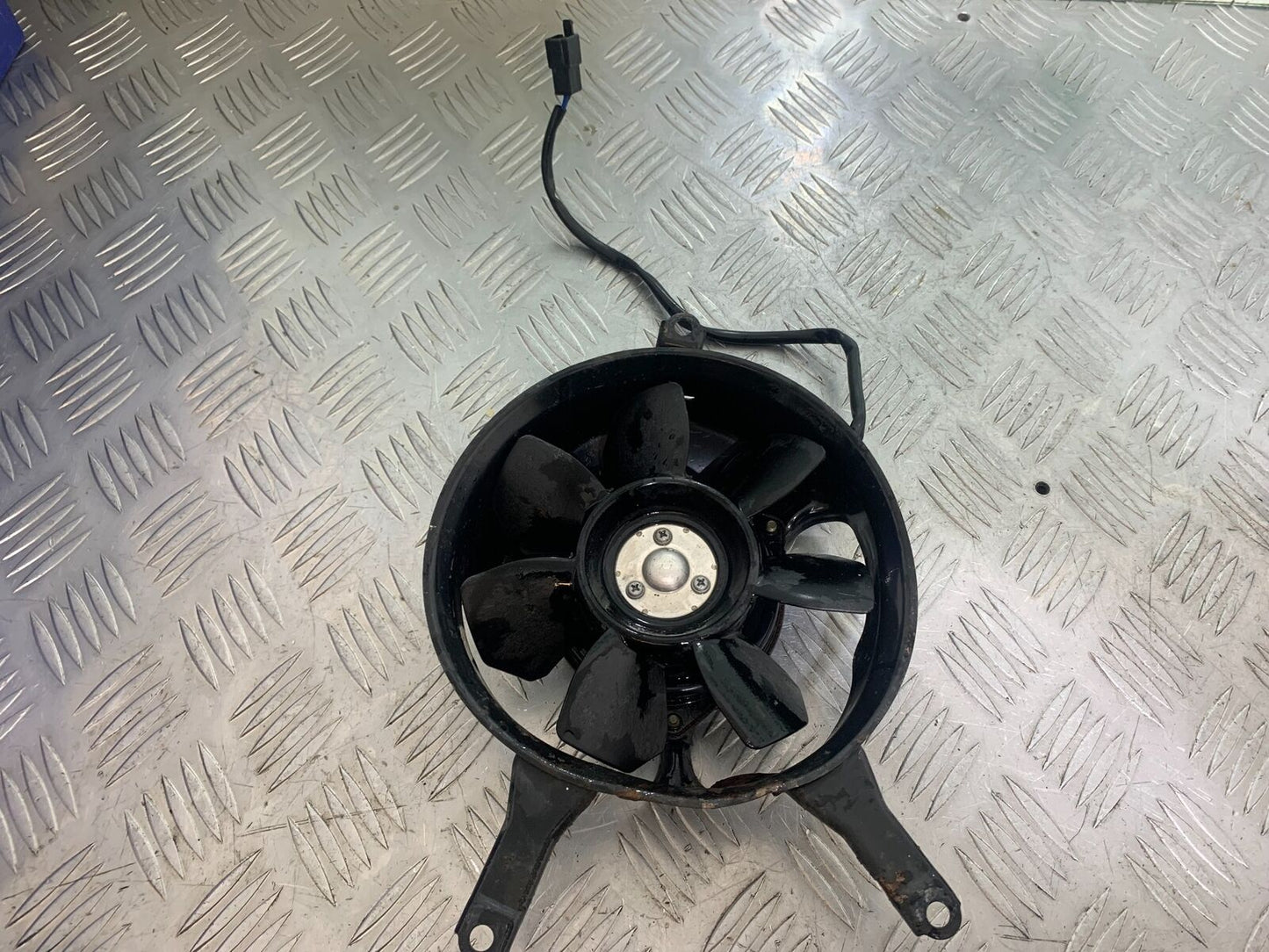 KAWASAKI Z1000 Z 1000 RADIATOR FAN YEAR 2003-2006 (CMB1099)