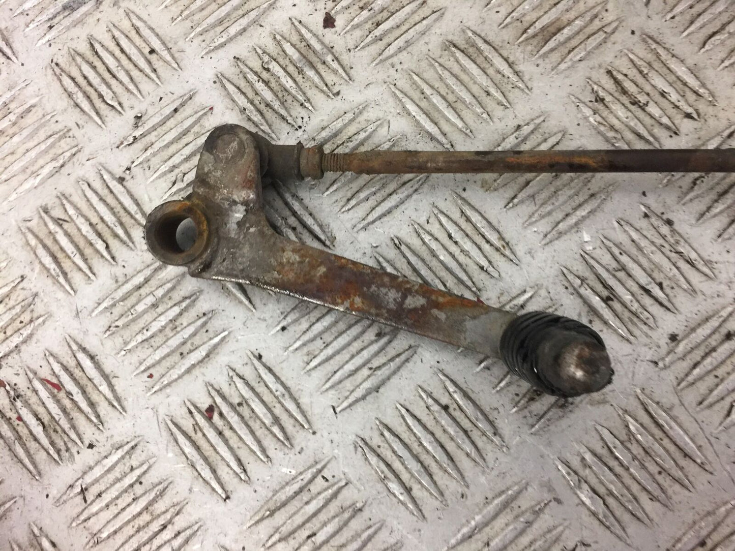 YAMAHA XJ900 XJ 900 DIVERSION GEAR LEVER YEAR 1994-2002 STOCK 488)