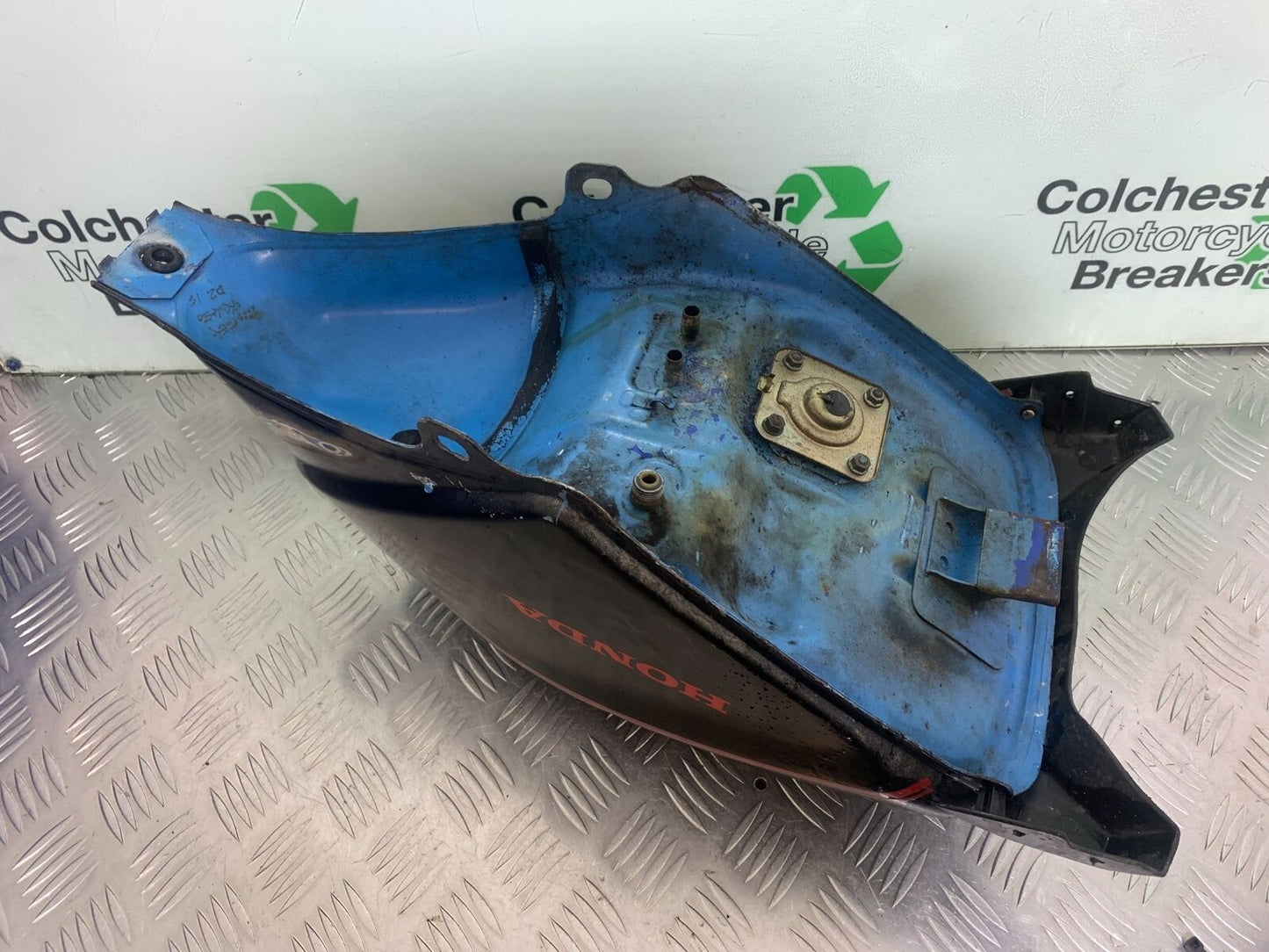 HONDA CBR125 CBR 125 PETROL TANK YEAR 2004-06 (CMB1040)