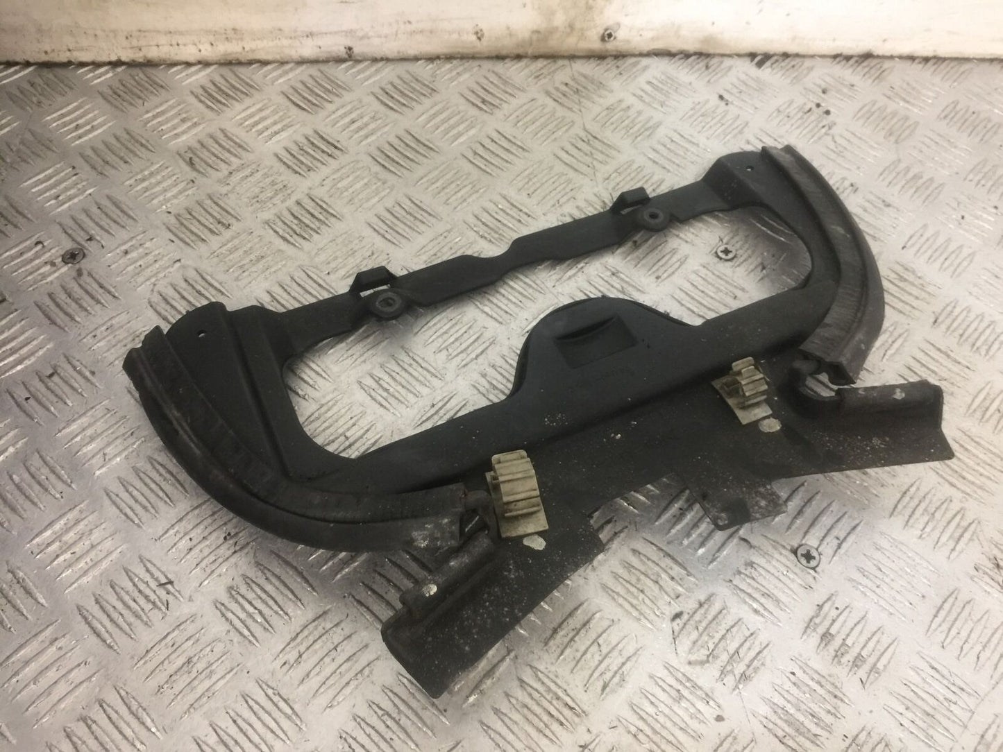 KAWASAKI ZX9R ZX9 E1 ENGINE COVER YEAR 2000 (STOCK 816)