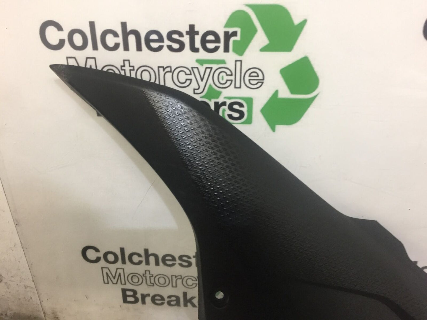 HONDA CBR 500 R CBR500 R LEFT SIDE INFILL PANEL YEAR 2014 (STOCK 392)