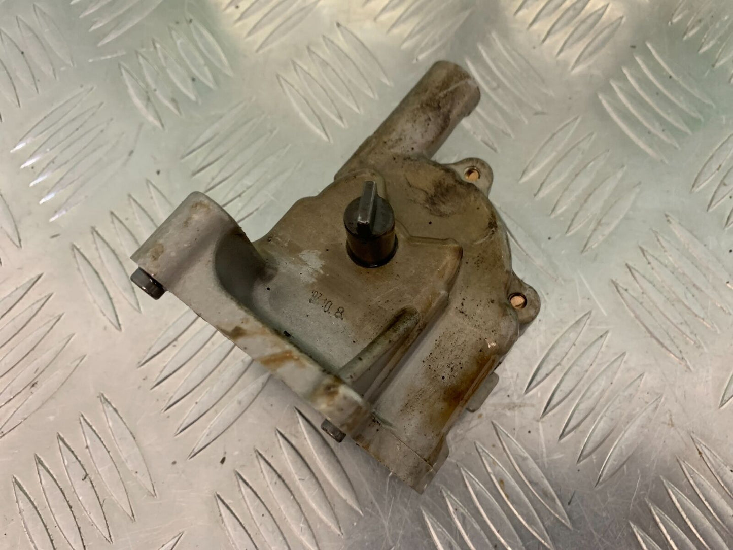 TRIUMPH DAYTONA T595 955i OIL PUMP YEAR 1997-2000 (STOCK 981)