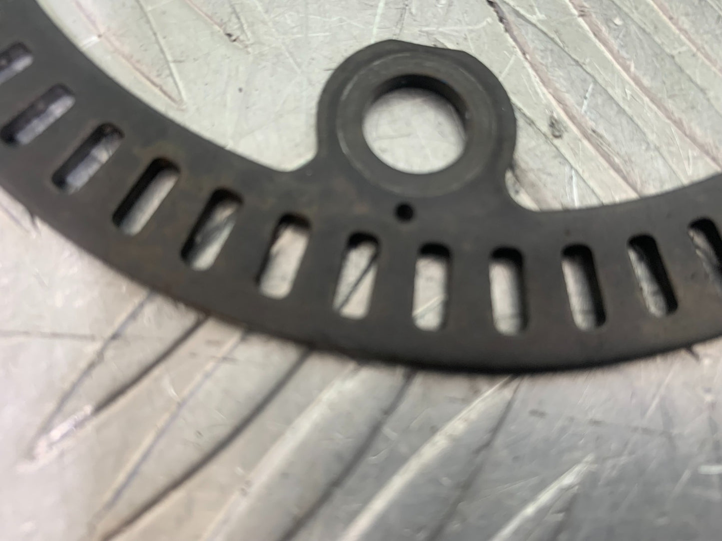 TRIUMPH 675 STREET TRIPLE FRONT ABS RING GEAR 2013-2016 (CMB1186)