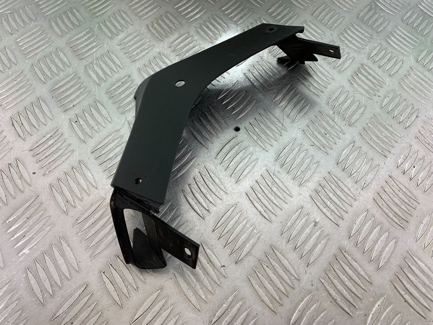 HONDA CBR500R CBR 500 R LOWER TOP FAIRING INFILL PANEL YEAR 2012-16 (CMB1048)