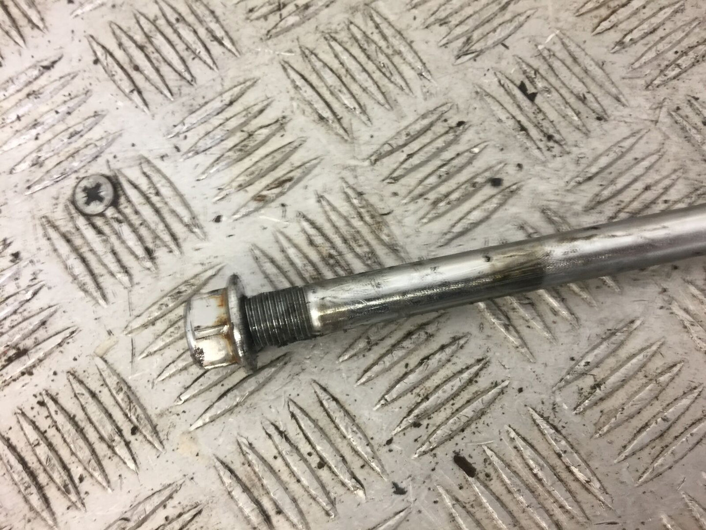 KEEWAY SUPERLIGHT 125 SWINGARM SPINDLE 2018 (STOCK 553)