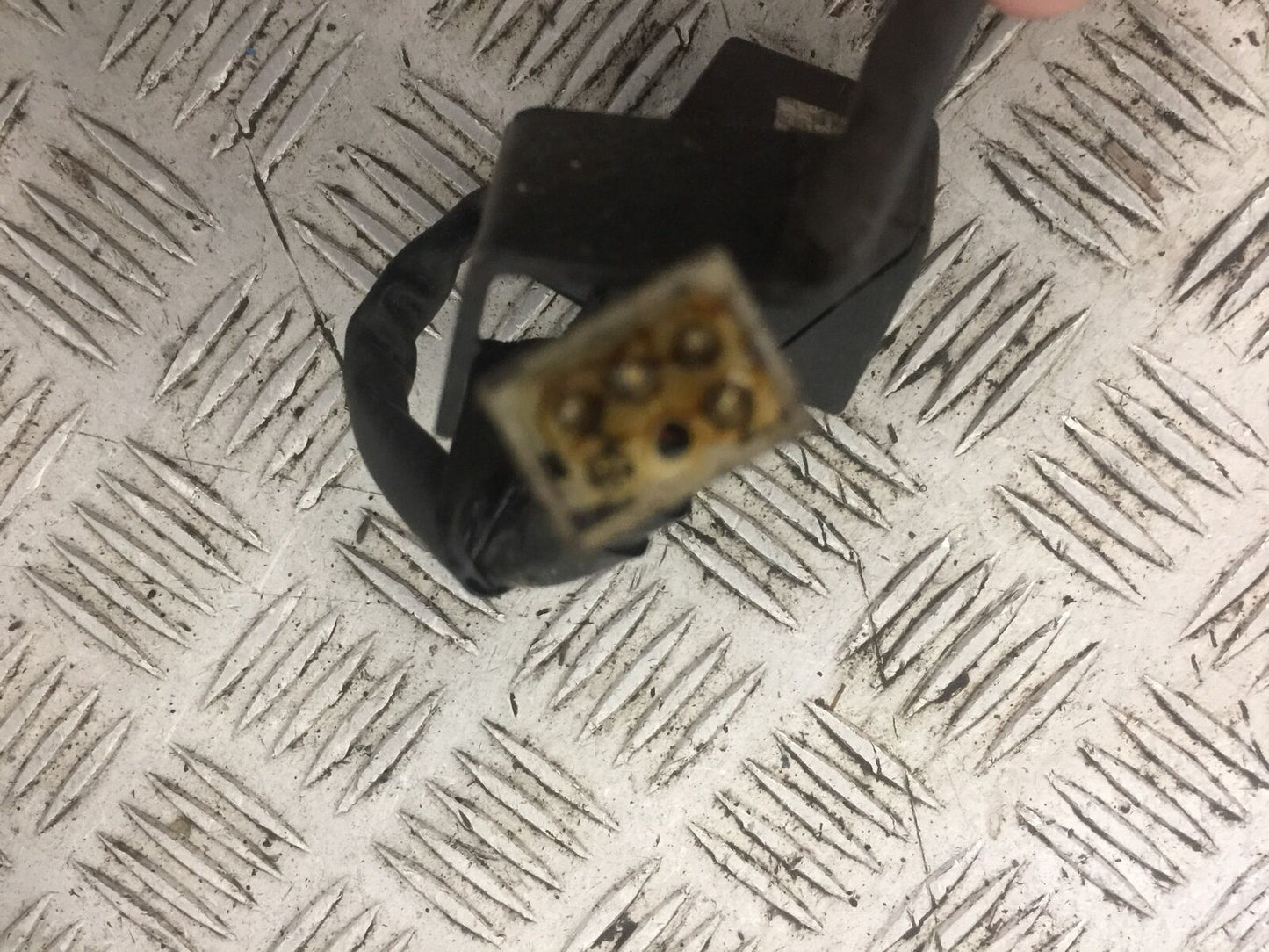 KTM 640 LC4-E ENDURO FUSE BOX YEAR 2001