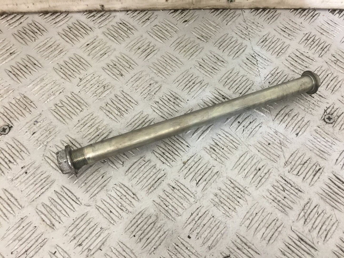 KAWASAKI NINJA 650 SWINGARM SPINDLE YEAR 2021 (STOCK 805)