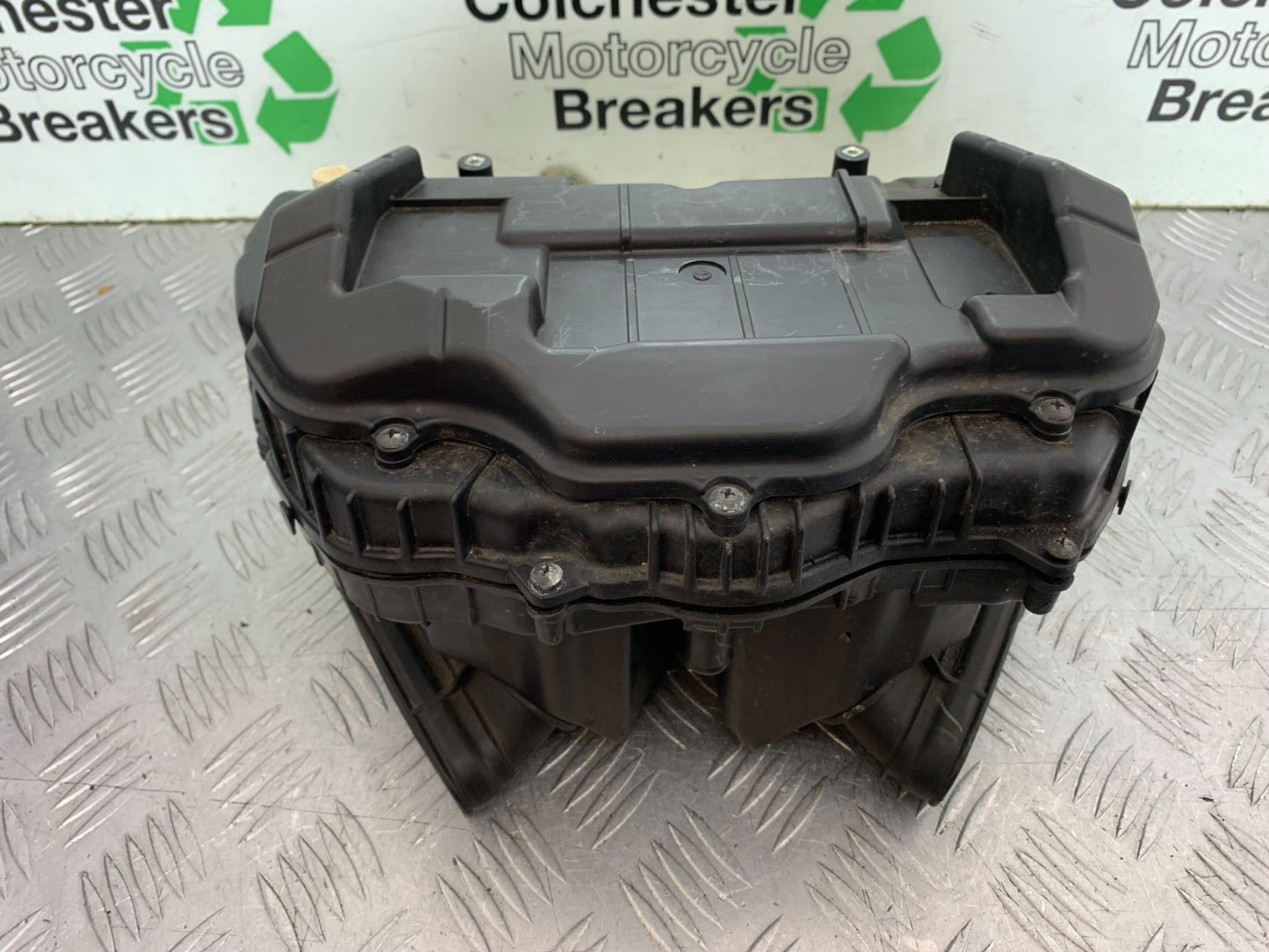 HONDA CBR1000 RR AIRBOX YEAR 2008-2011 (CMB1330)