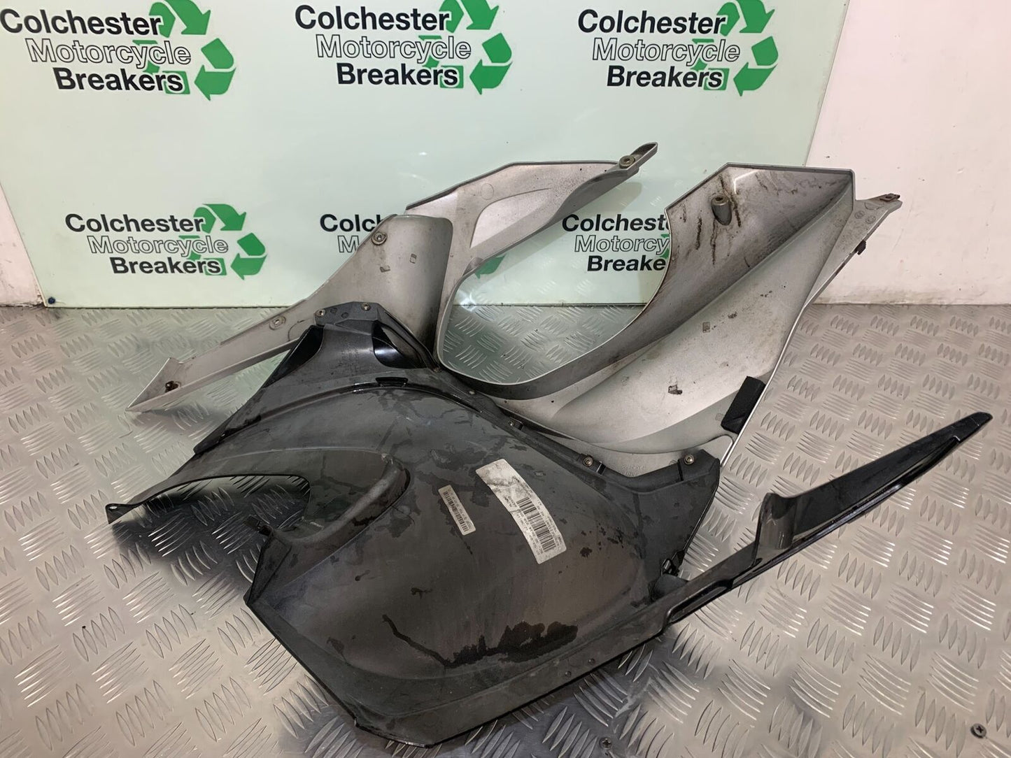 BMW R1200 RT R 1200 RT RIGHT FAIRING PANEL YEAR 2005-2009 (STOCK 943)