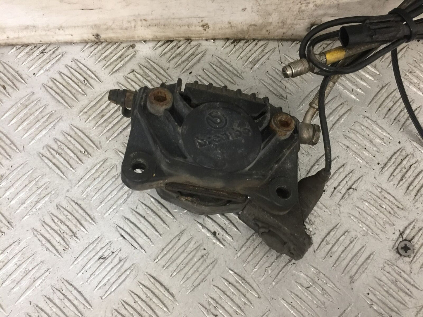 BMW K1200 RS K1200 RS REAR BRAKE CALIPER YEAR 2000 (STOCK 856)