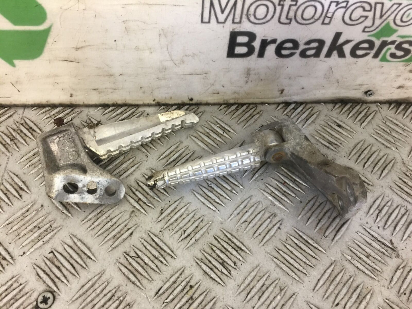 YAMAHA NMAX125 NMAX 125 HANGERS AND PEGS YEAR 2017 (STOCK 598)