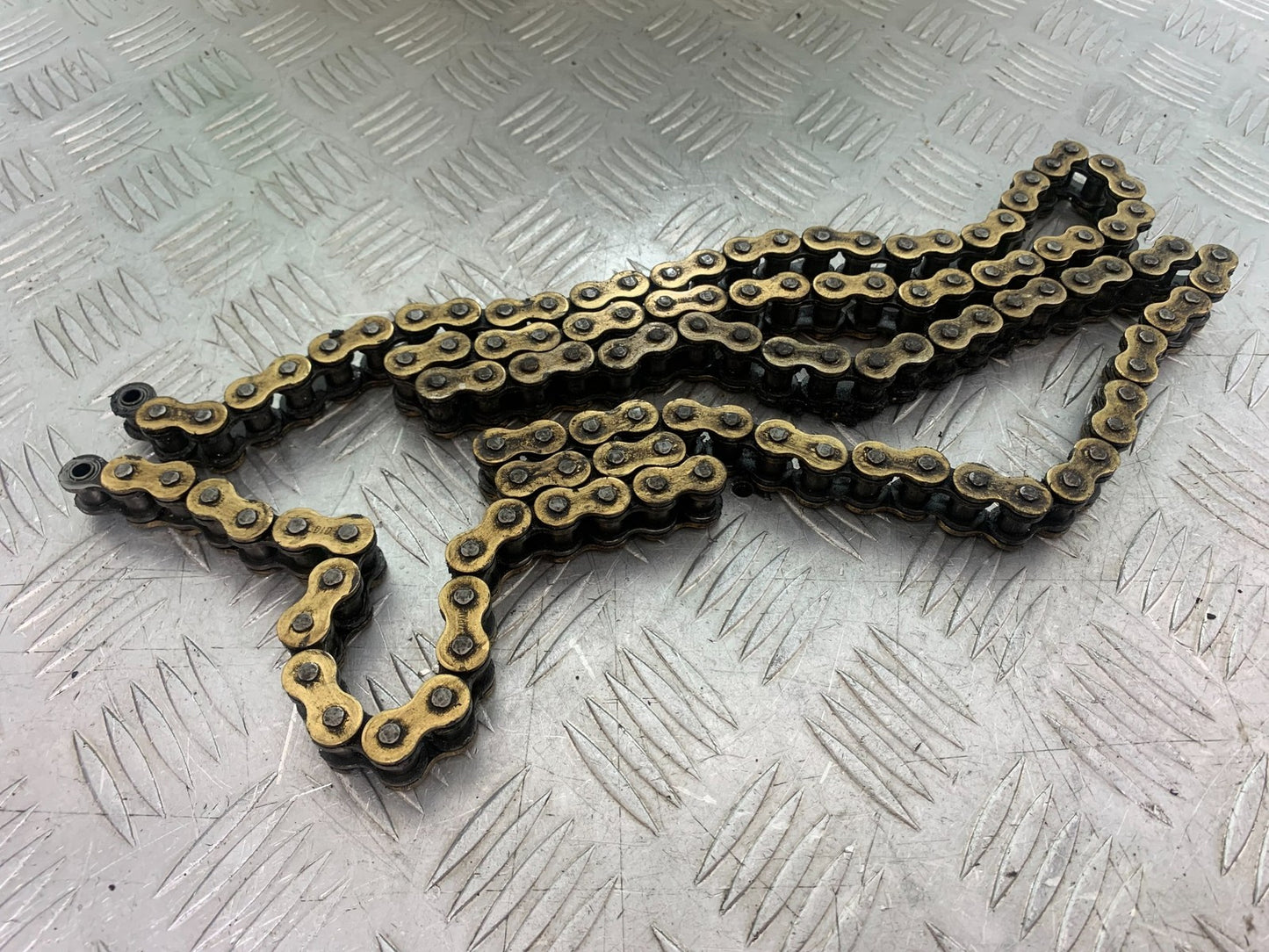 HONDA CBR1000 rr FIREBLADE CHAIN YEAR 2012-2016 (CMB1198)