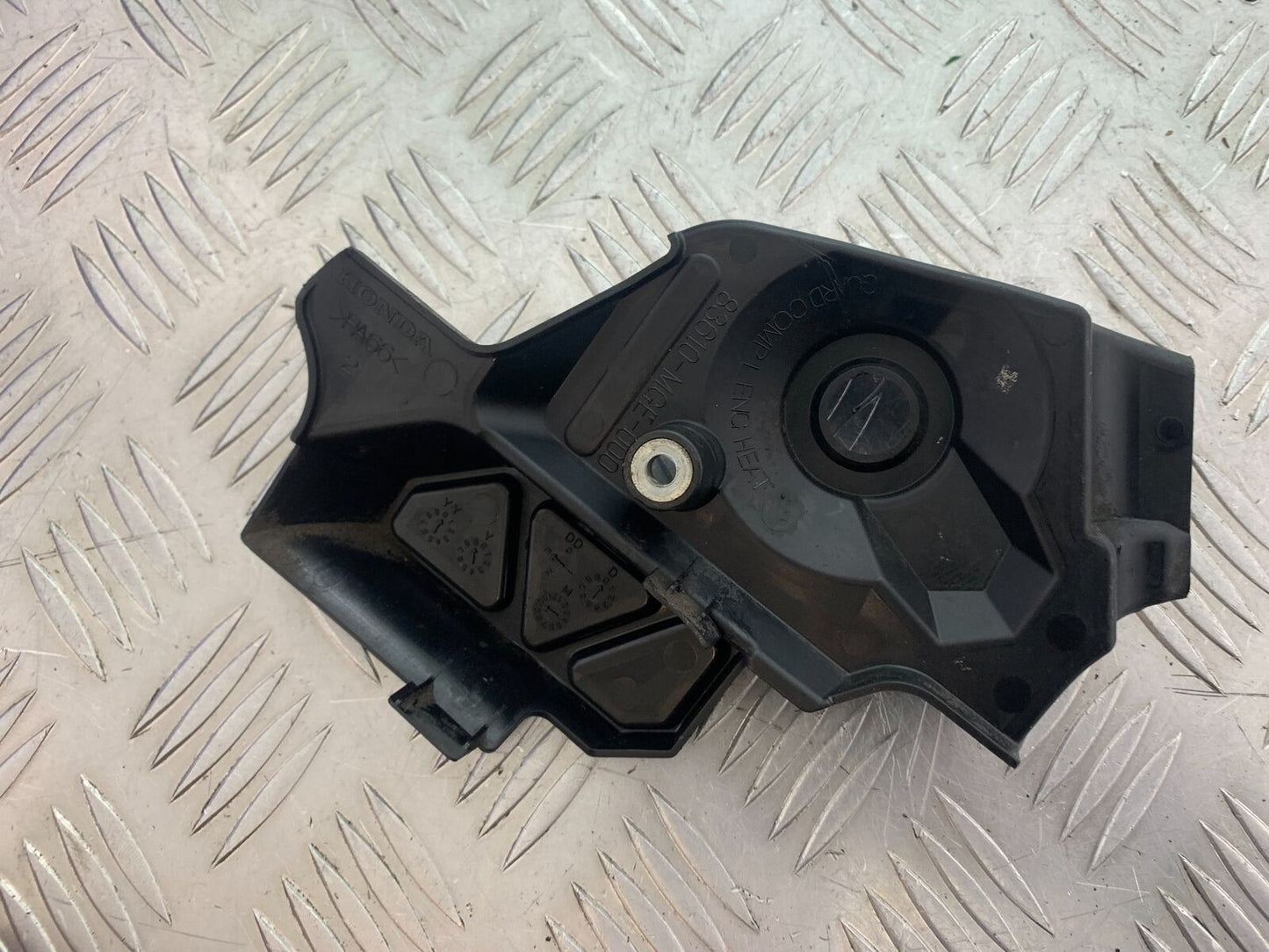 HONDA VFR1200 VFR 1200 FA GEAR SHAFT COVER YEAR 2010-11 CMB1088)