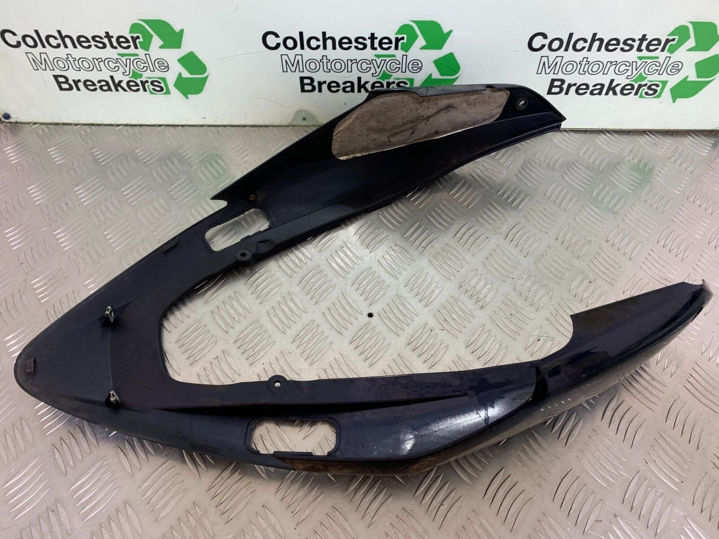 HONDA VFR800 VFR 800 V-TEC TAIL PIECE YEAR 2002 -09 (CMB1012)