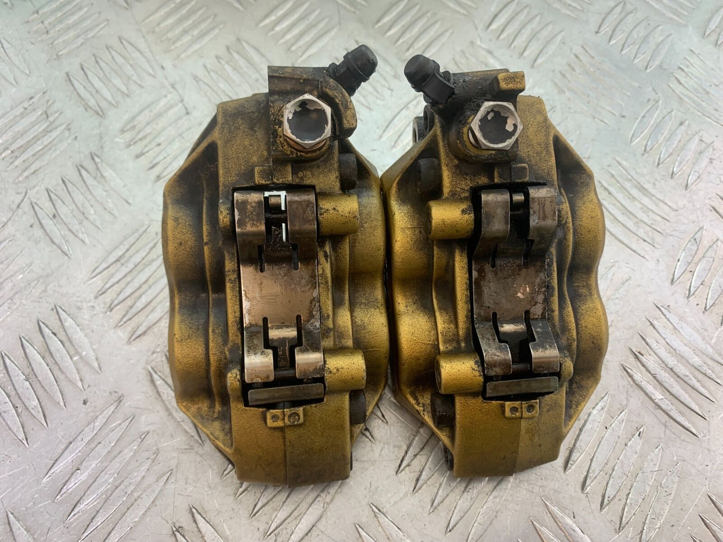 HONDA CBR600 CBR 600 RR FRONT CALIPERS YEAR 2003-2004 CMB1086)