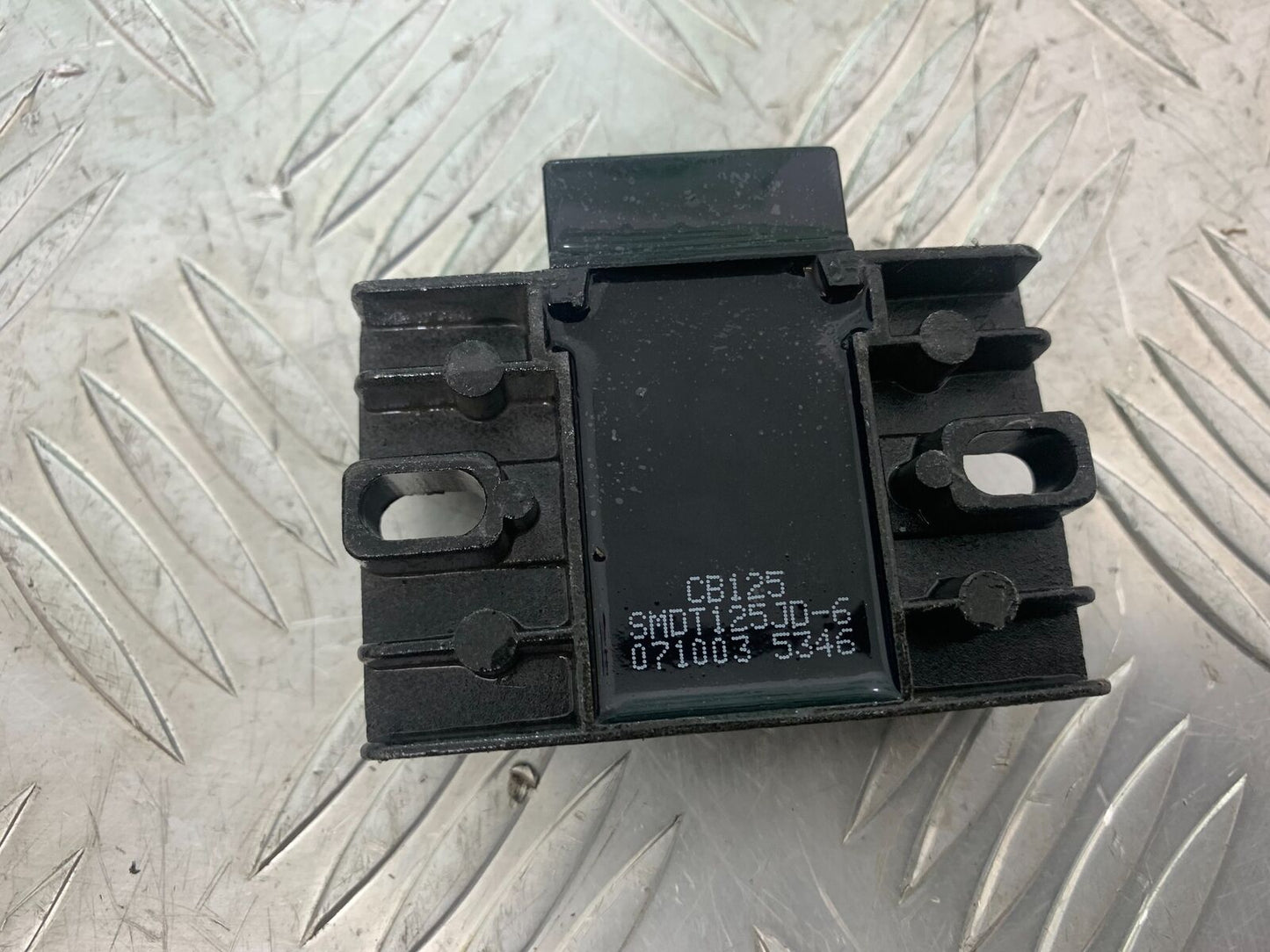 YAMAHA XT125 X XT 125 X REGULATOR 2005-2011 (CMB1097)