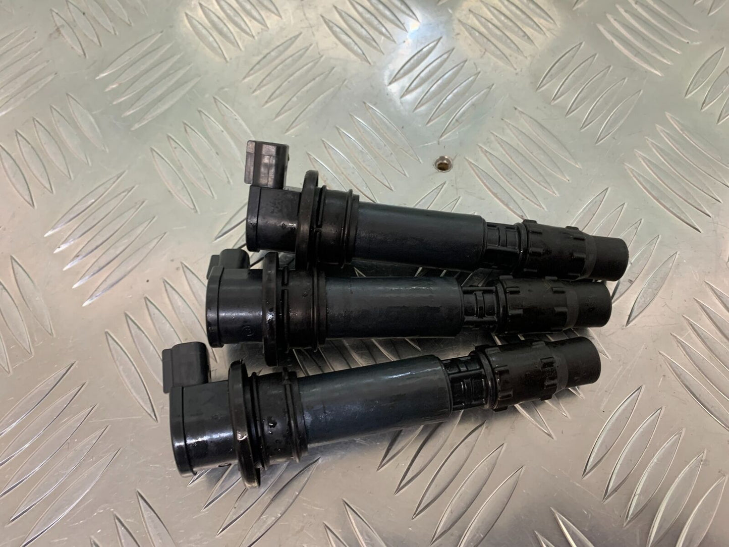 TRIUMPH SPEED TRIPLE R 1050 COILS YEAR 2014 (STOCK 934)