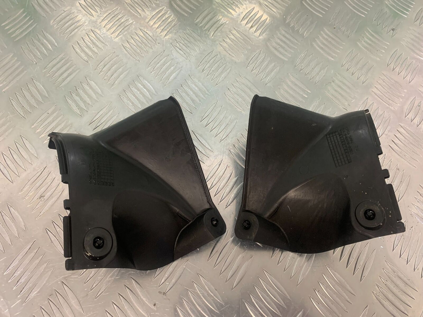 HONDA CBR1100 BLACKBIRD LEFT AND RIGHT INFILLS YEAR 1999-05 (STOCK 961)