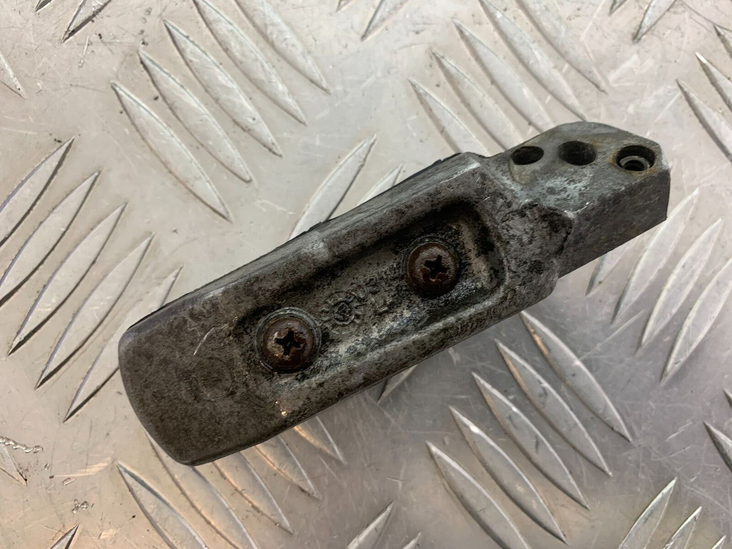 KAWASAKI NINJA 650 LEFT REAR FOOTPEG YEAR 2017-2019 (CMB1018)