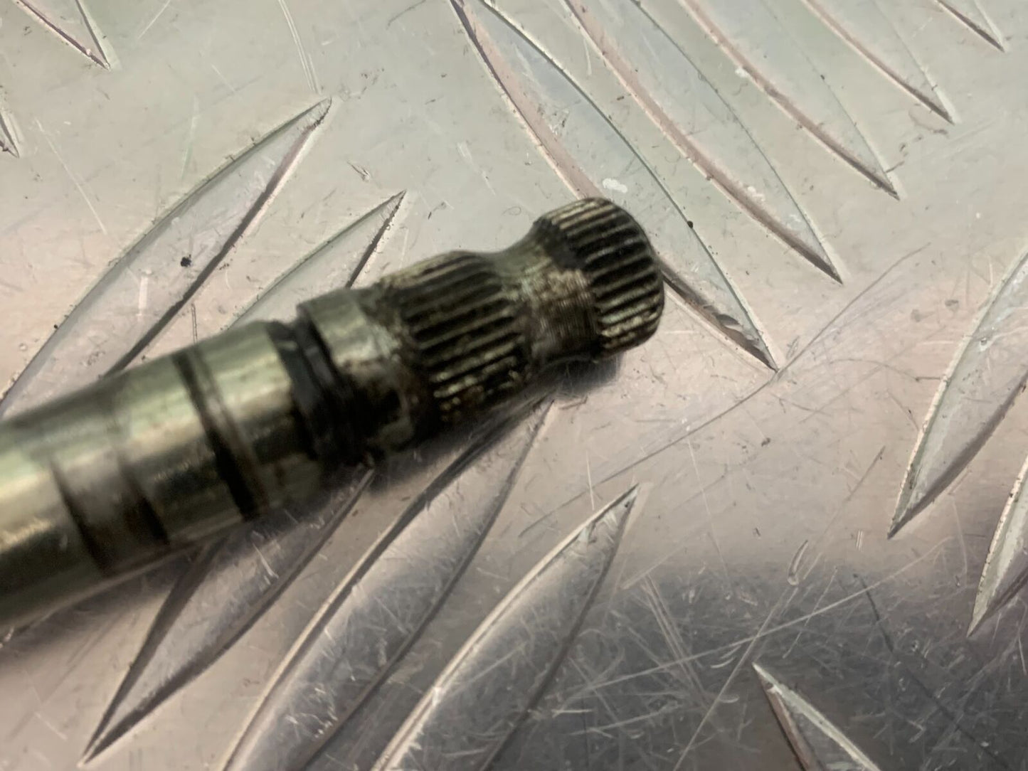 YAMAHA YZF R1 5VY GEAR SHAFT YEAR 2004-2006 (STOCK 953)