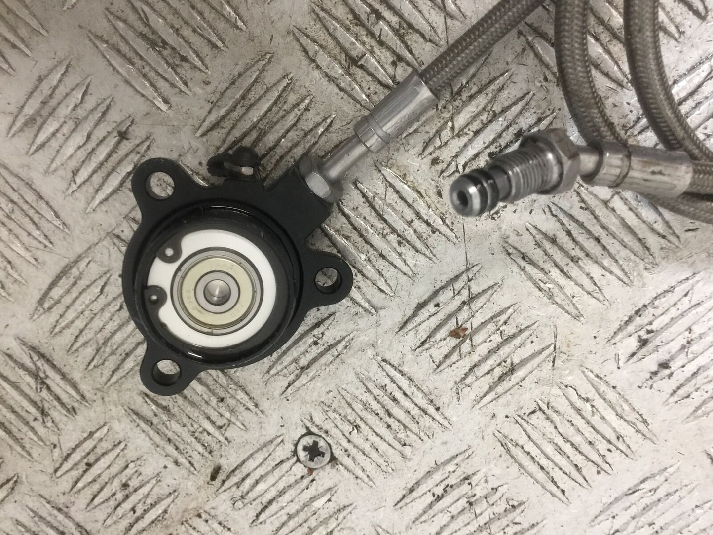 BMW R1250 R 1250 RT CLUTCH SLAVE CYLINDER YEAR 2023 (STOCK 907)