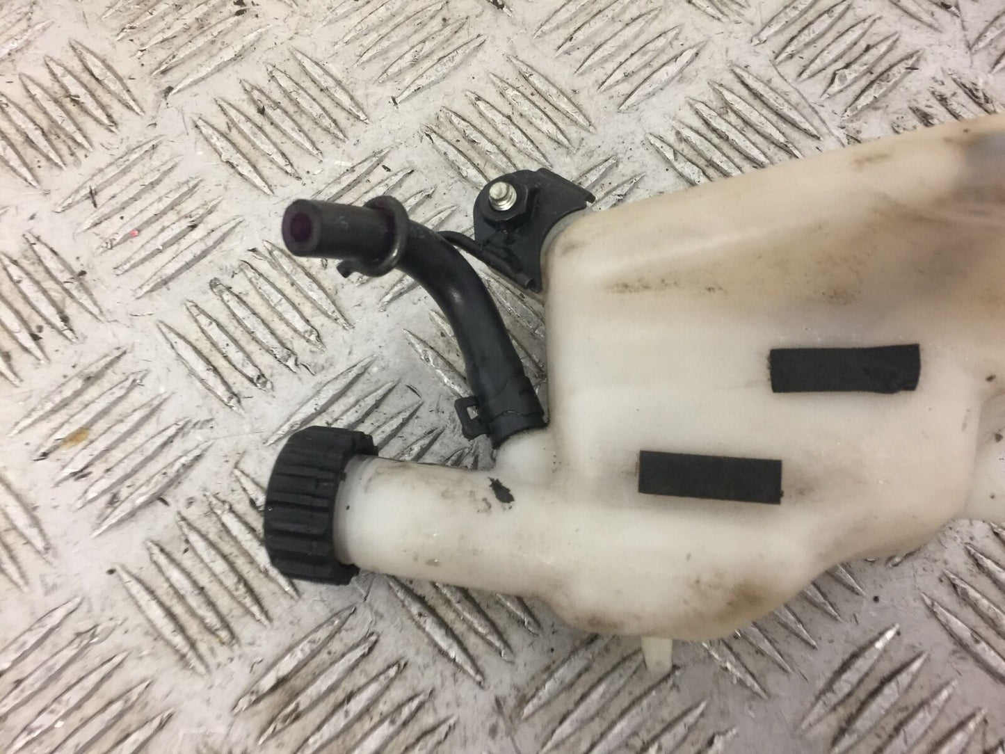 KTM DUKE 390 COOLANT BOTTLE YEAR 2013- 2016 (STOCK 490)