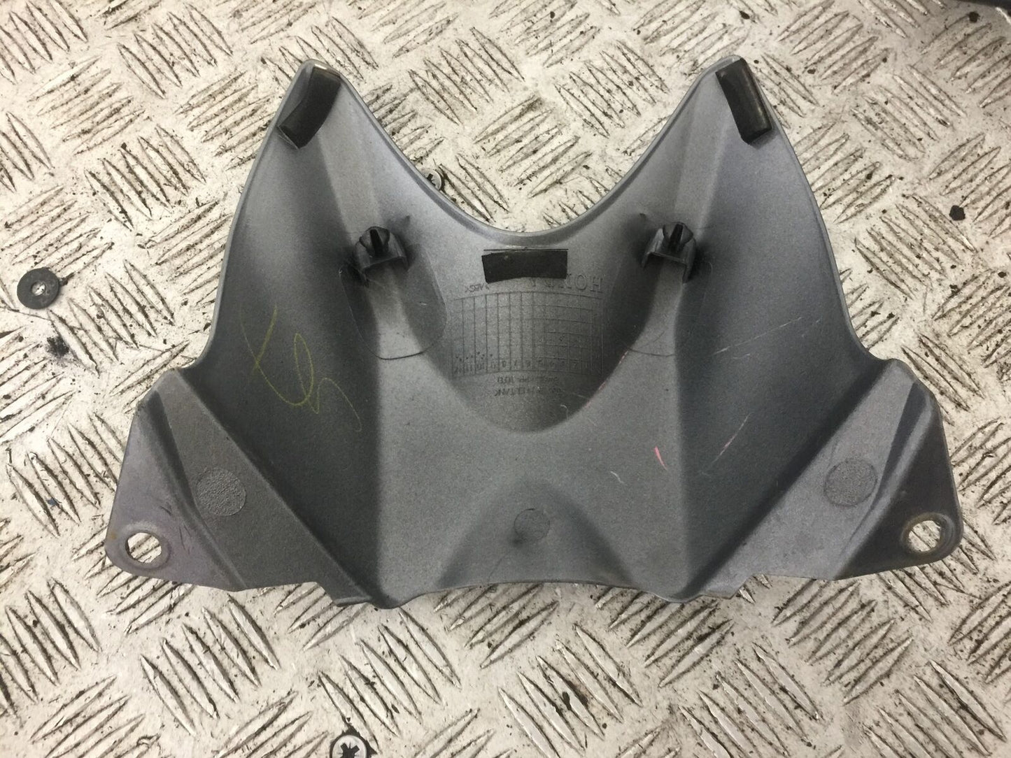 HONDA CBR125 CBR 125 TANK INFILL PANEL YEAR 2011-2017 (STOCK 732)
